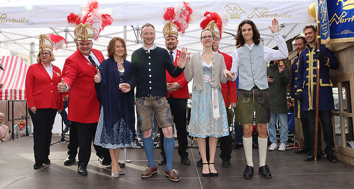 Prinzenpaar 2023: Prinzessin Ulrike I. (Westenrieder) und Prinz Steve I. (Henzer) und  das Jugendprinzenpaar, Jugendprinzessin Paula I. (Piendl) und Jugendprinz Levi I. (Kirner) (©Fptp:Martin Schmitz)
